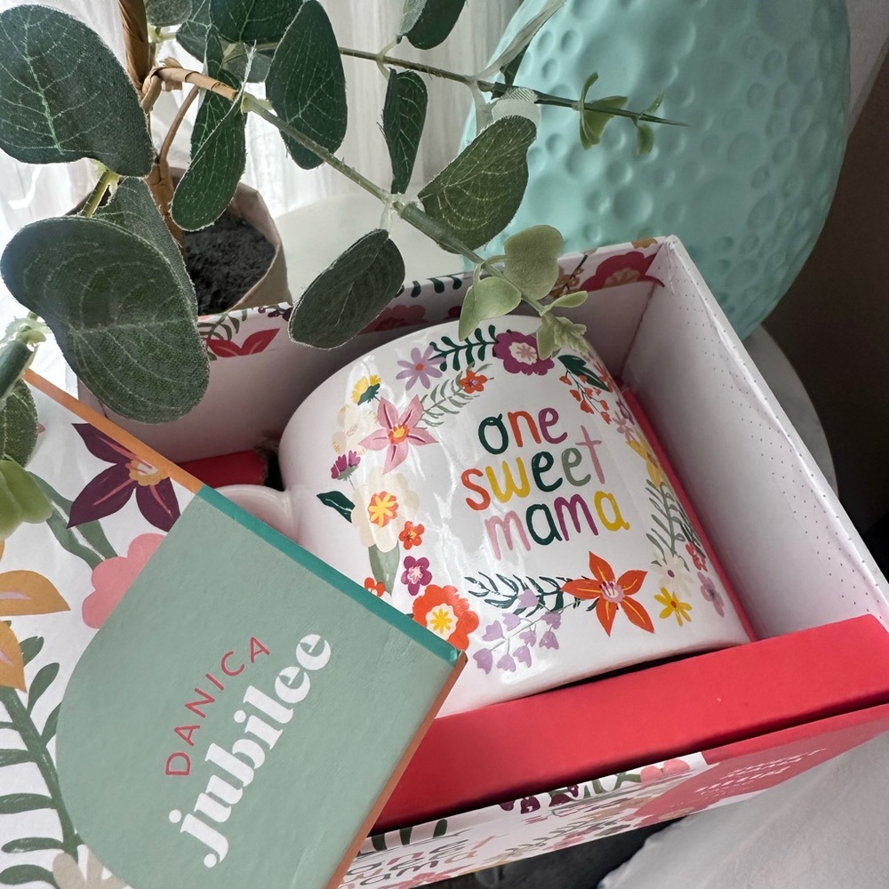Floral Mug with Gift Box “one sweet mama” - Picture 12 of 12
